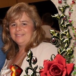 Laura Holder Photo 12