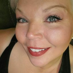 Christi Jones Photo 23