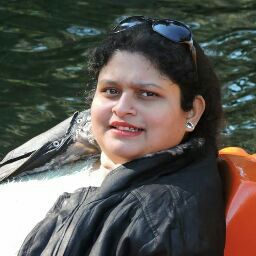 Jennifer Khan Photo 42