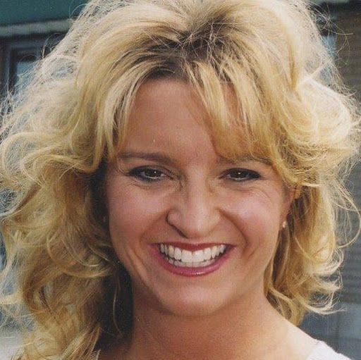 Tina Bryan Photo 11