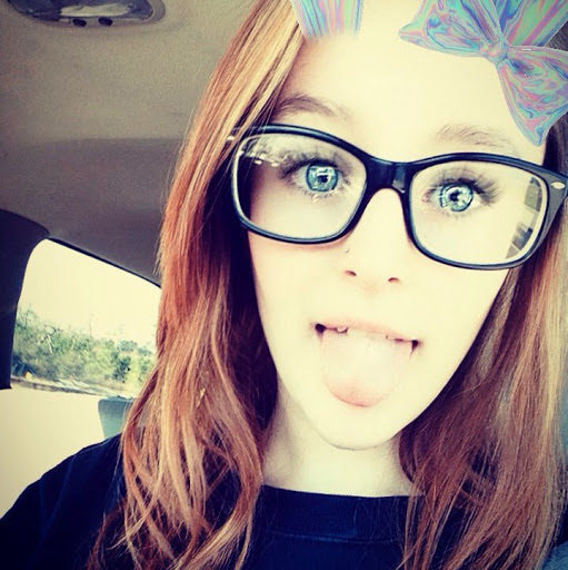 April Collins Photo 28