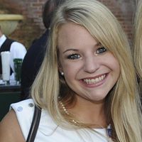 Callie Roberts Photo 40