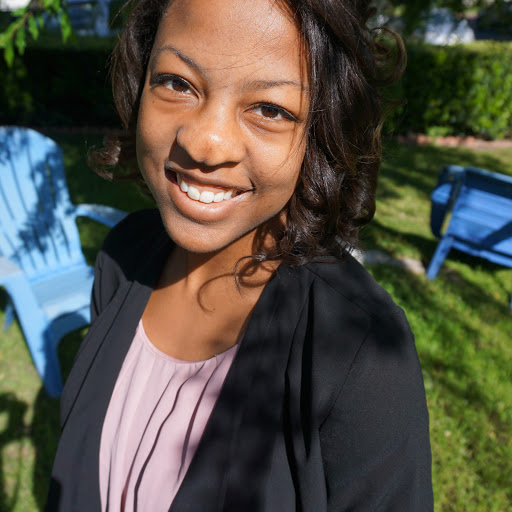 Danielle Russell Photo 5