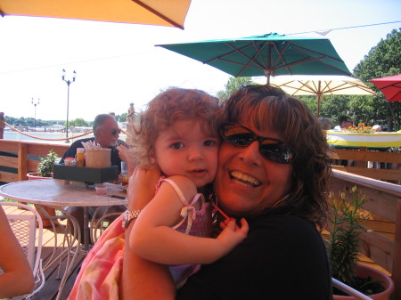 Debra Martinez Photo 29