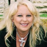 Catherine Hampton Photo 25