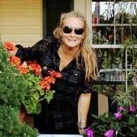 Suzanne Crawley Photo 4
