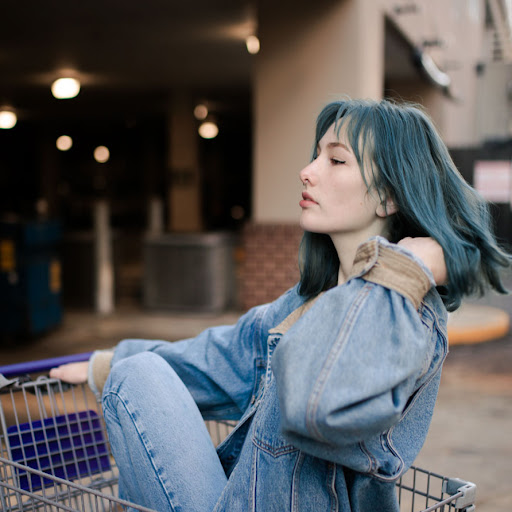 Rachel Long Photo 33