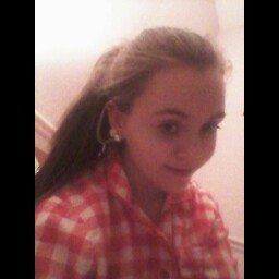 Megan Broderick Photo 18