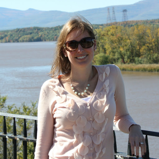 Leah Ward Photo 39