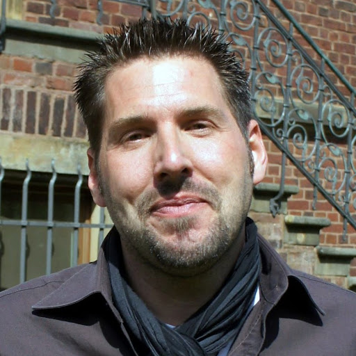 Michael Bach Photo 47