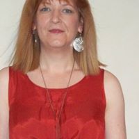 Suzanne Devlin Photo 9