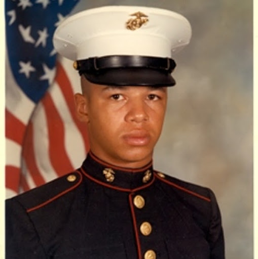 Rodney Thompson Photo 37