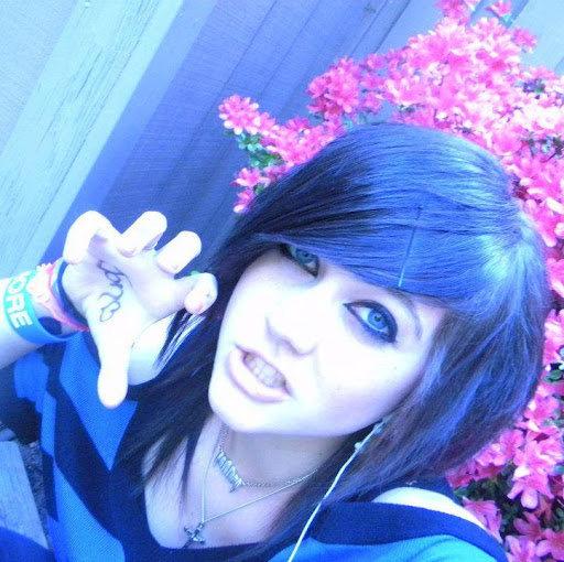Katelyn Scott Photo 29