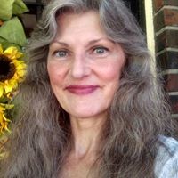 Kim Webb Photo 6