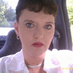Rebecca Meadows Photo 11