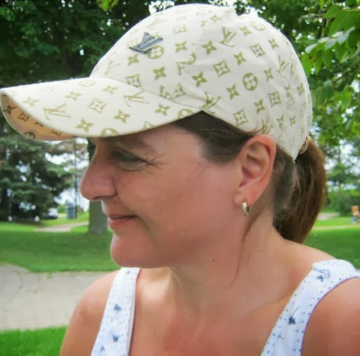 Julie O'Donnell Photo 20