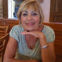 Lorraine Brady Photo 13