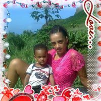 Elizabeth Fernandes Photo 12
