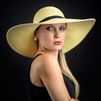 Victoria Andersen Photo 17