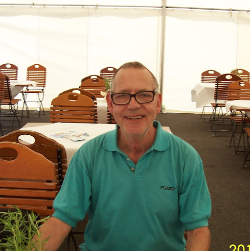 Harry Neumann Photo 14