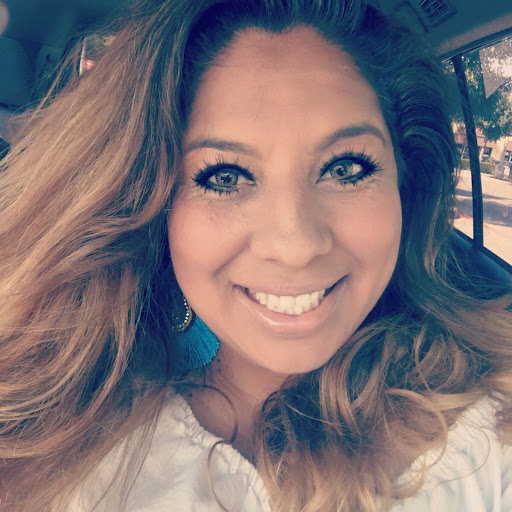 Michelle Trevino Photo 28