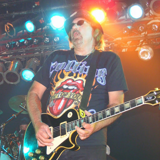 Ray Holmes Photo 30