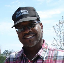 Anthony Clark Photo 40