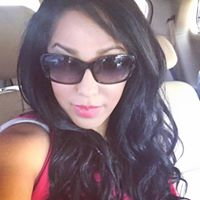 Debra Gutierrez Photo 31