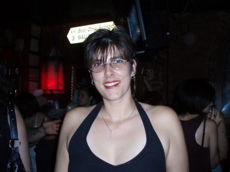 Laura Williamson Photo 4