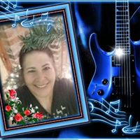 Pamela Thomas Photo 29