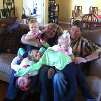 Julie Pittman Photo 35