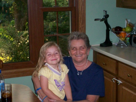 Dolores Smith Photo 34
