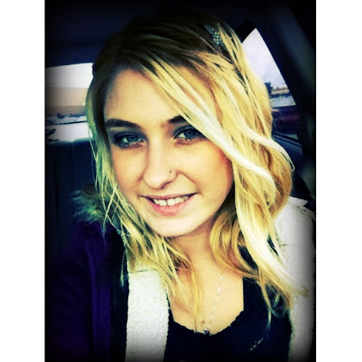 Kayla Mckay Photo 33