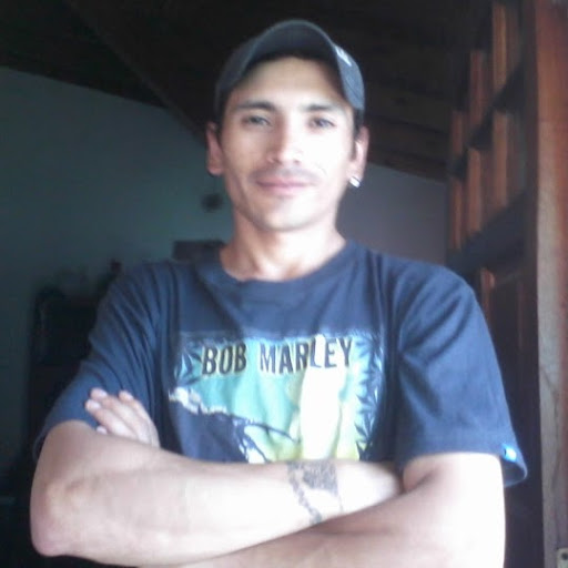 Roberto Zelaya Photo 24