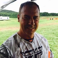 Roger Gates Photo 34
