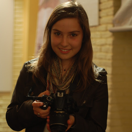 Alison Roth Photo 11