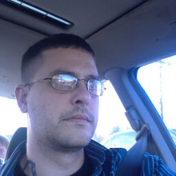 Christopher Feathers Photo 4