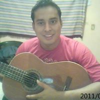 Robin Bello Photo 7