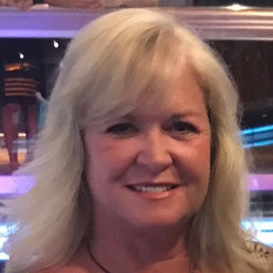 Shari Peterson Photo 17