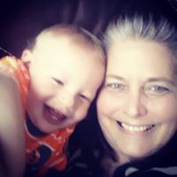 Julie Vaught Photo 16