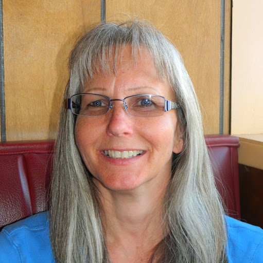 Debbie Urquhart Photo 18