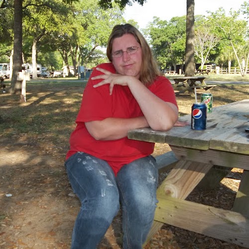Melissa Cheek Photo 11