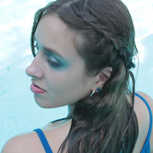 Jessica Mayes Photo 13