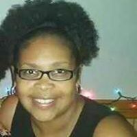 Stacey Everett Photo 32