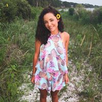 Nicole Webb Photo 47
