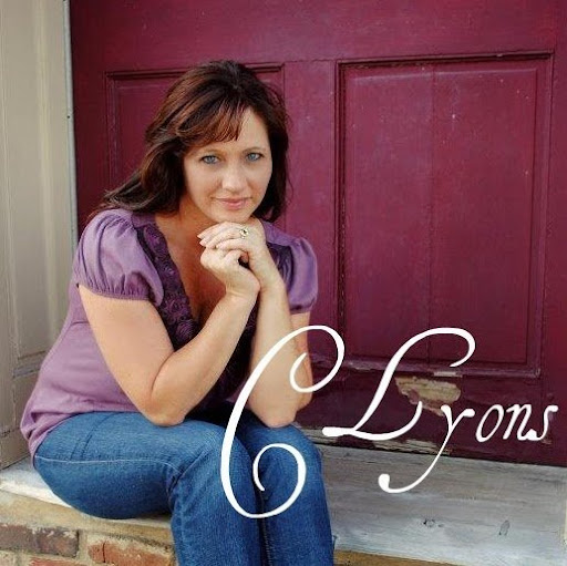 Colleen Lyons Photo 34