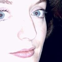 Amanda Reynolds Photo 18