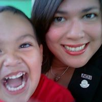 Michele Flores Photo 17