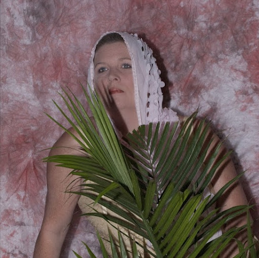 Nancy Hill Photo 32