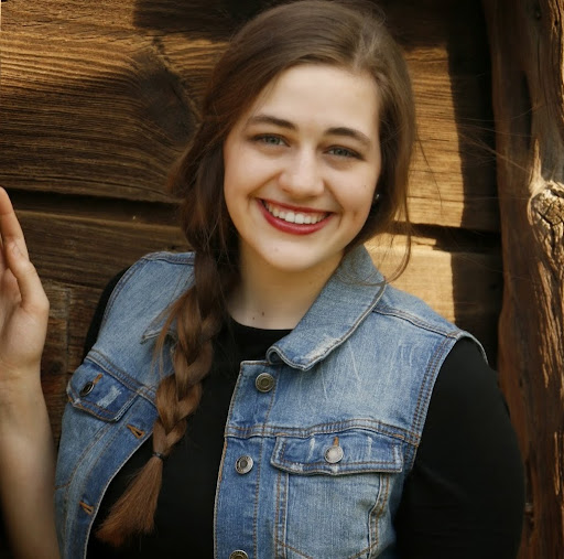 Alyssa Garrett Photo 7